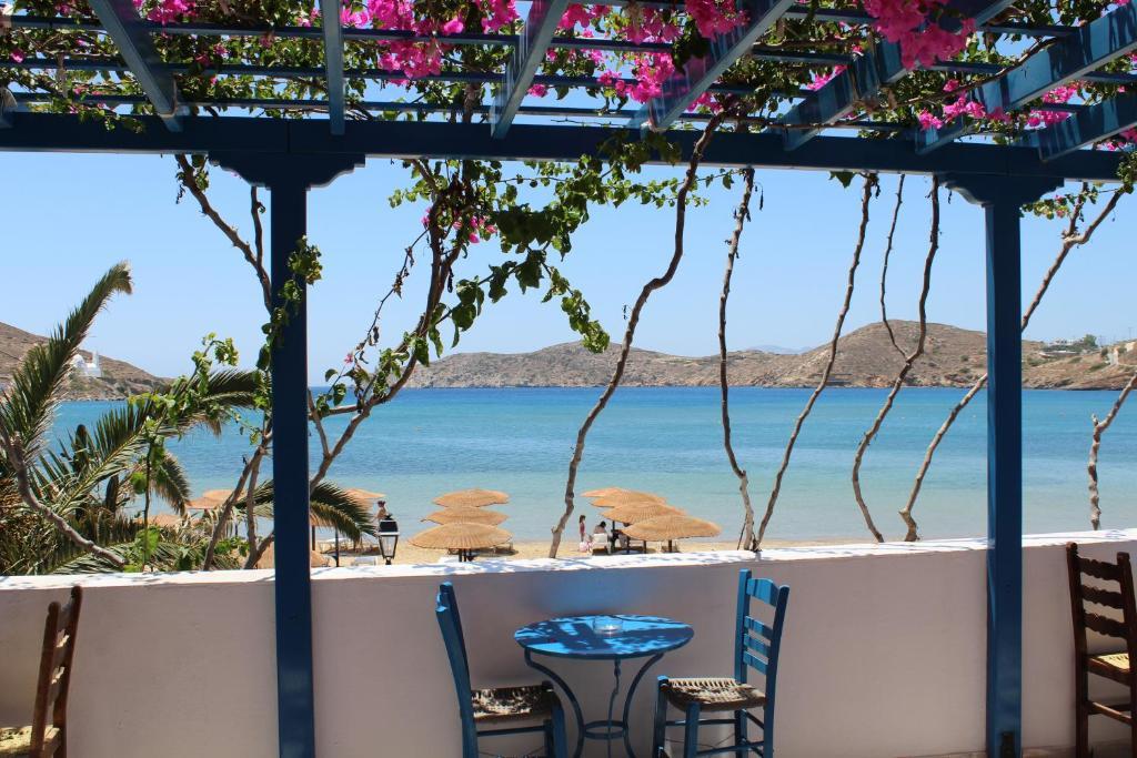 Meltemi Pension Ios Chora Esterno foto